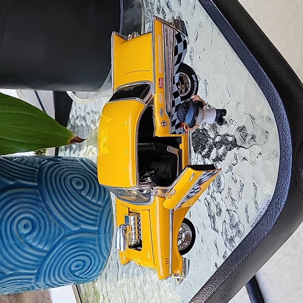 Die Cast Jada BTM Yellow w/Blower No.91612 1957 Chevy Bel Air Toy